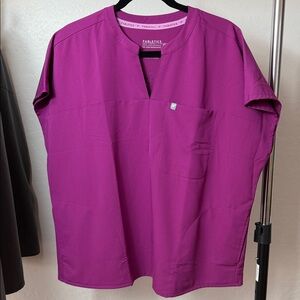 Fabletics Evolve Oversized Scrub Top